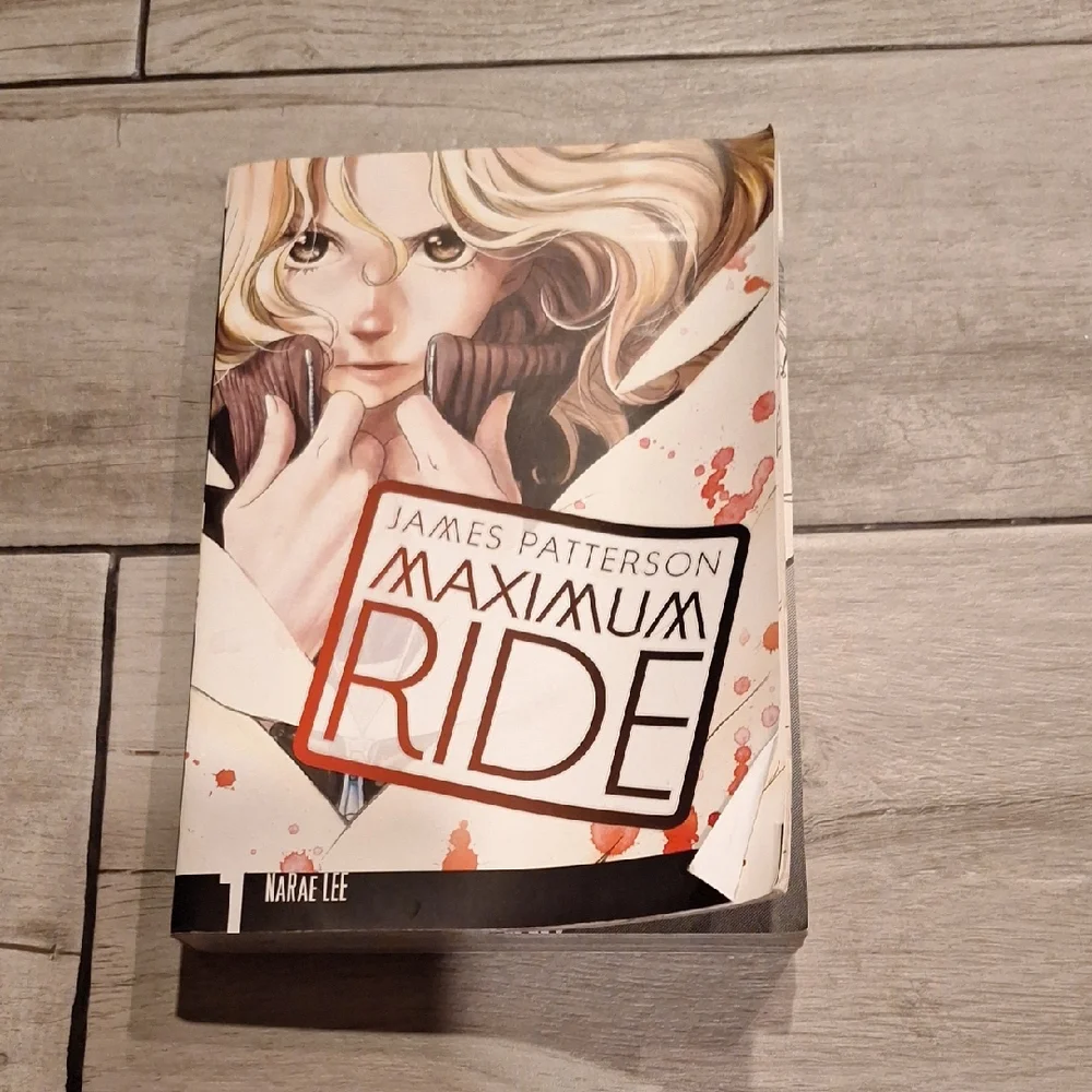 🦔Maximum Ride Graphic Novel Comic Book by James Patterson🐧